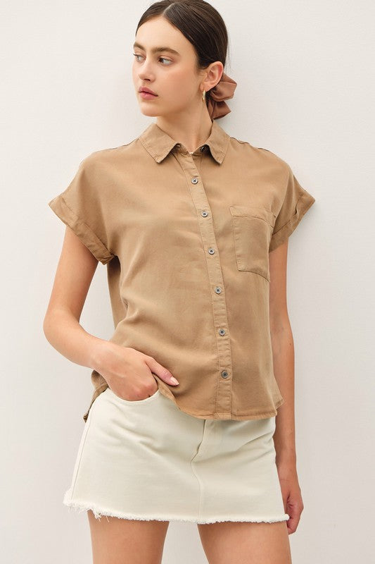 A BUTTON AND COLLAR TOP DK TAUPE