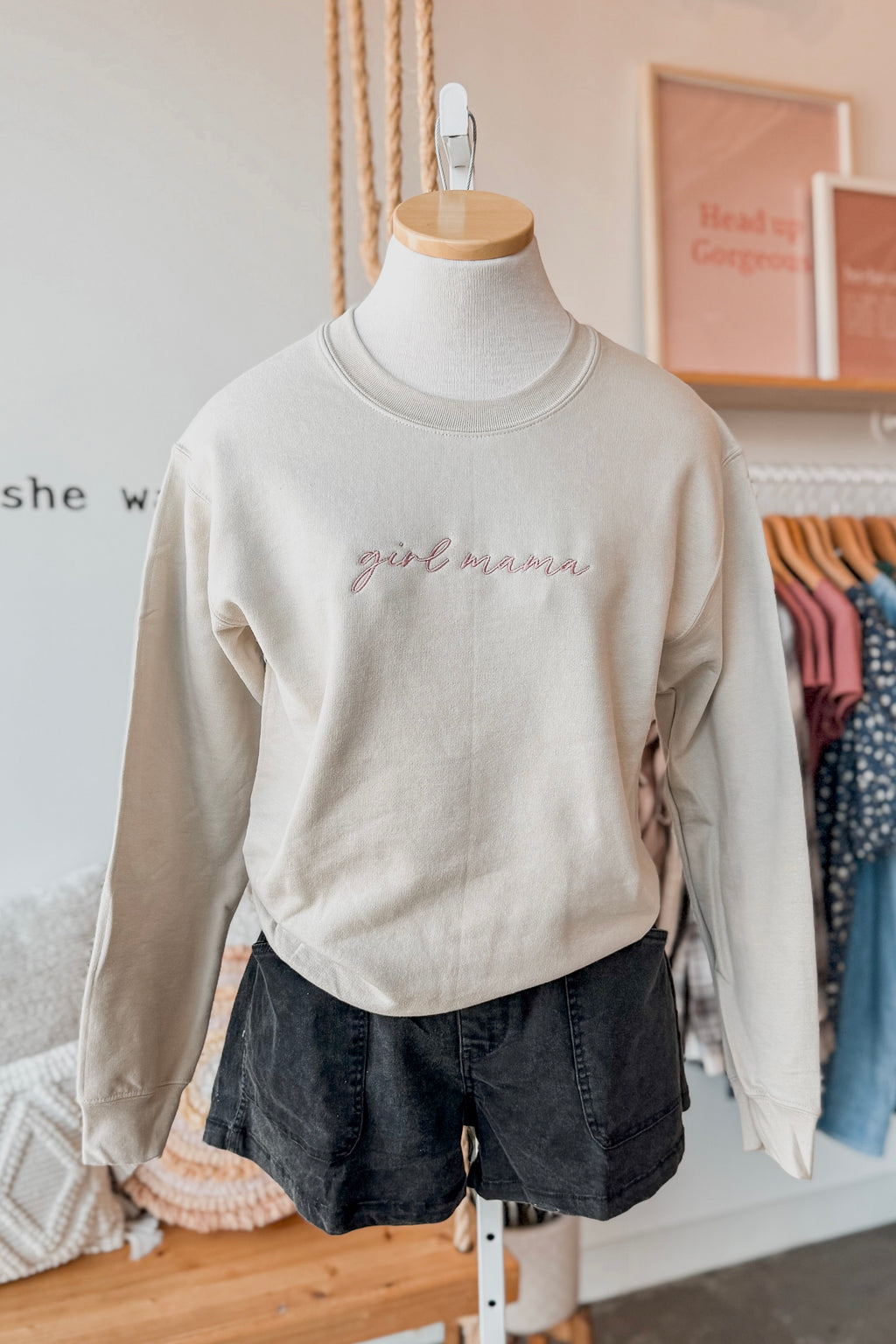 GIRL MAMA EMBROIDERY SWEATSHIRT