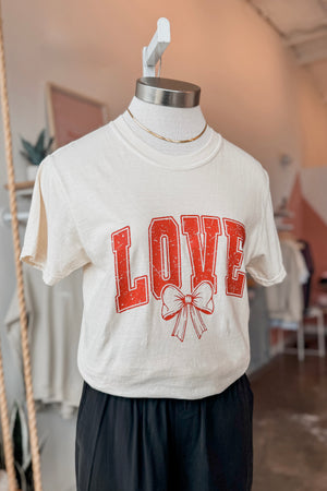 LOVE VALENTINE'S GRAPHIC TEE